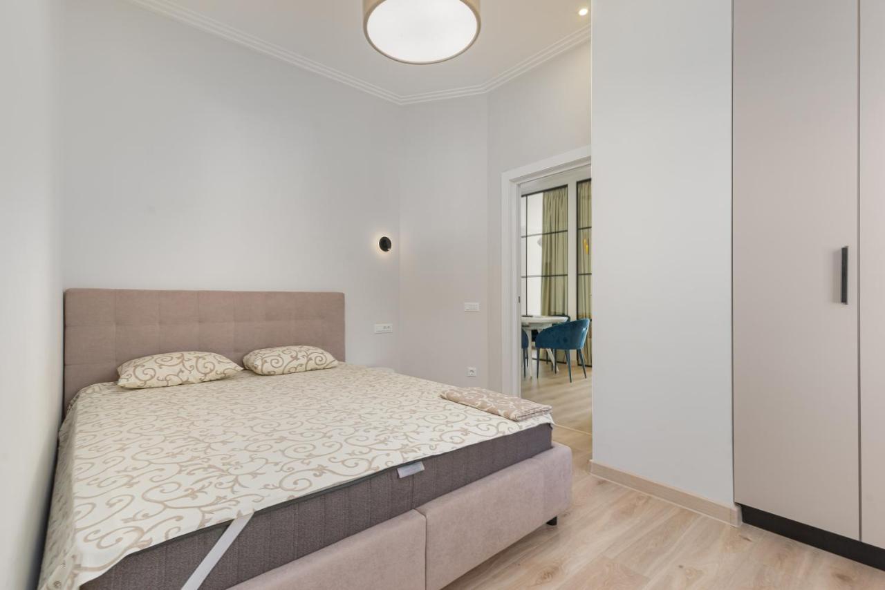 Sea Symphony Luxury 3-Bedrooms Apartment Odessa Eksteriør billede