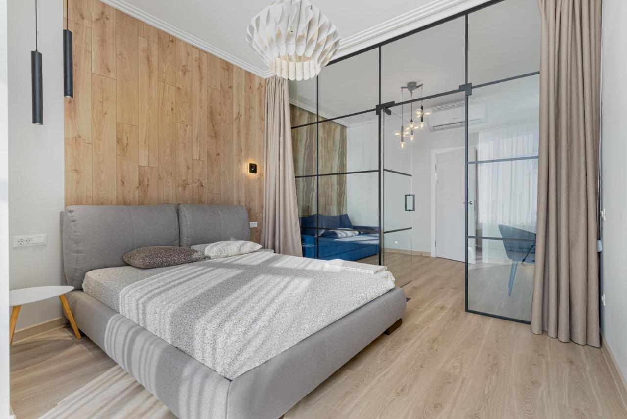 Sea Symphony Luxury 3-Bedrooms Apartment Odessa Eksteriør billede