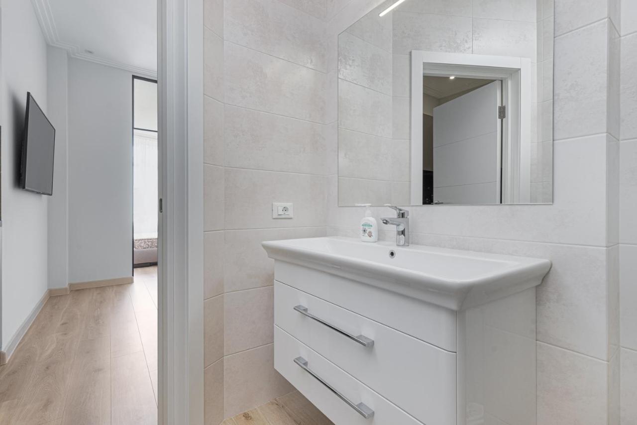 Sea Symphony Luxury 3-Bedrooms Apartment Odessa Eksteriør billede